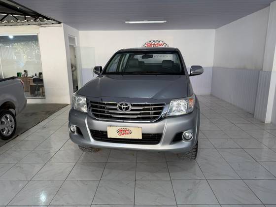 TOYOTA HILUX 2.7 SRV 4X2 CD 16V FLEX 4P AUTOMÁTICO